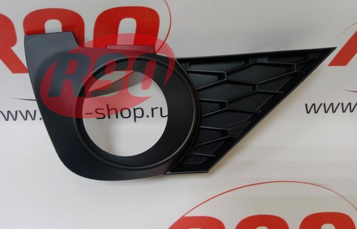 Облицовка противотуманной фары правая XRAY Кросс LADA 8450021104